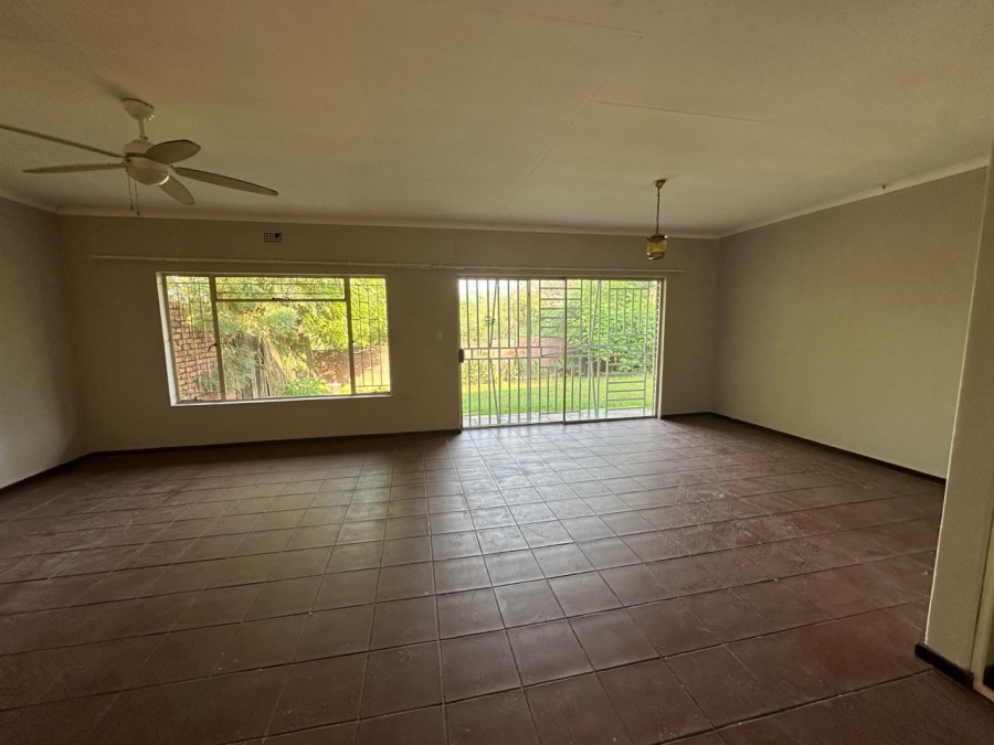 3 Bedroom Property for Sale in Geelhoutpark North West